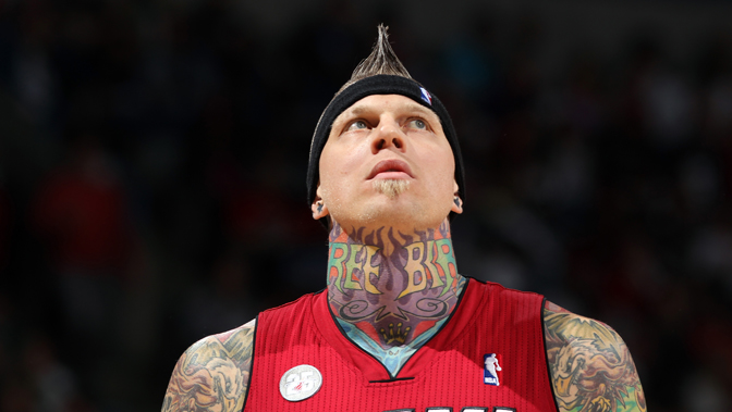 米体：米兰vs科莫的意甲联赛已经几乎不可能在珀斯举行（米体：米兰对科莫的意甲比赛基本确定不会在珀斯进行）