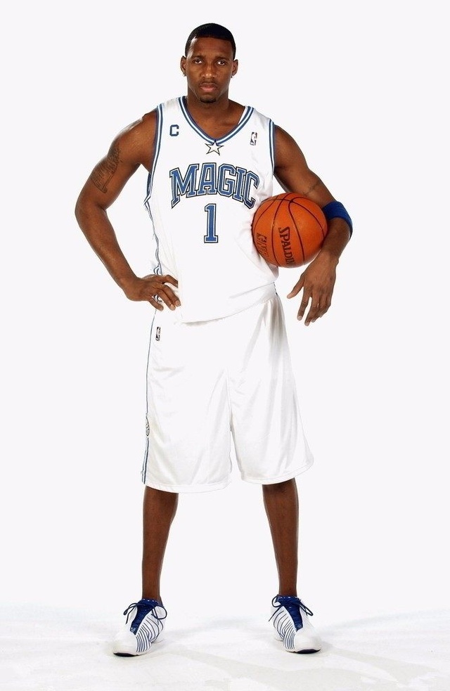 足球报：本土教练担纲国足主帅的可能性大增，邵佳一已报名（足球报：本土教头接任国足主帅概率走高，邵佳一已报名）