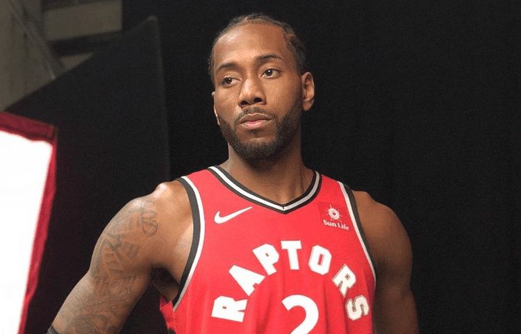 半场：新鹏城1-1成都，安永佳开场闪击，费利佩建功（半场战罢：新鹏城1-1成都，安永佳闪电破门，费利佩扳平比分）