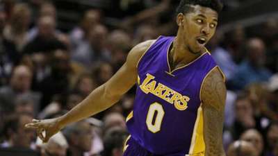 苦寻后悔药！步行者正积极交易中锋以补强特纳离队后的内线（为弥补特纳离队的内线空缺，步行者正积极寻求中锋交易）