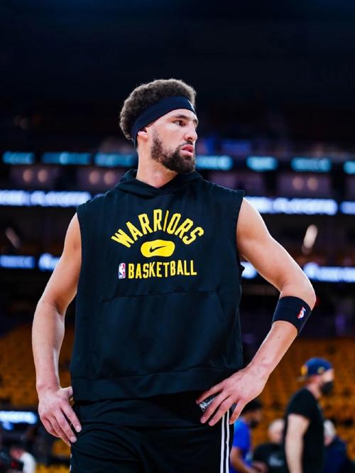 2025F1阿布扎比站勒克莱尔0.26秒最快起步，阿隆索5秒破200公里（2025 F1阿布扎比站：勒克莱尔0.26秒神速起步，阿隆索5秒破200公里／时）